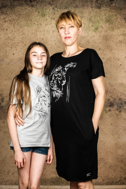 Wilk Szary + Wilk Czarny Kobieta V.2.jpg