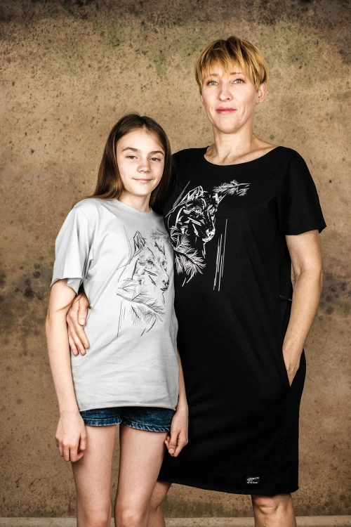 Wilk Szary + Wilk Czarny Kobieta.jpg